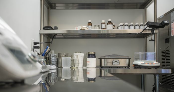 Grazy – Laboratoire et cuisine d’employés, réalisé par CLG Construction (photo 5)