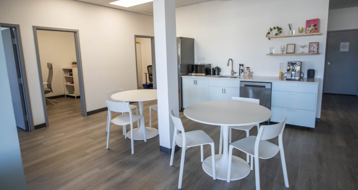 Grazy – Laboratoire et cuisine d’employés, réalisé par CLG Construction (photo 5)
