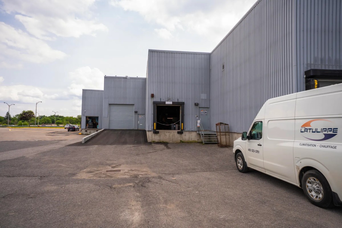 Michel Latulippe – Aménagement de bureaux et accès de chargement, réalisé par CLG Construction (photo 4)
