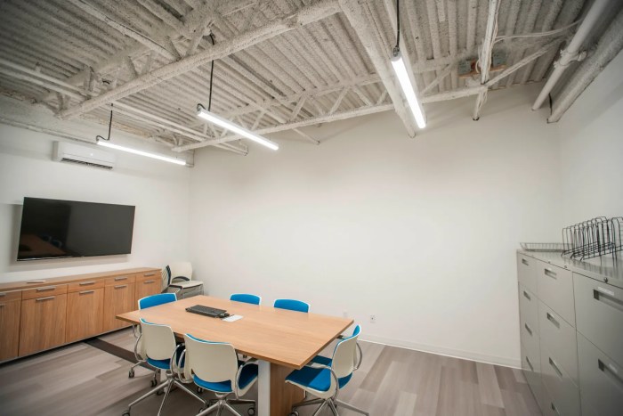 Michel Latulippe – Aménagement de bureaux et accès de chargement, réalisé par CLG Construction (photo 8)