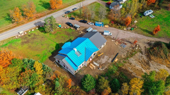 Ranch des Érables vu du ciel avec le stationnement de chantier – CLG Construction
